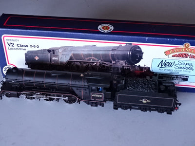 Bachmann 31-551 Gresley V2 Green Arrow 2-6-2 - USED