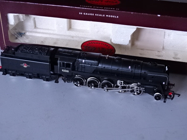 Hornby R2016 Class 9F 2-10-0 92001 in BR black - USED