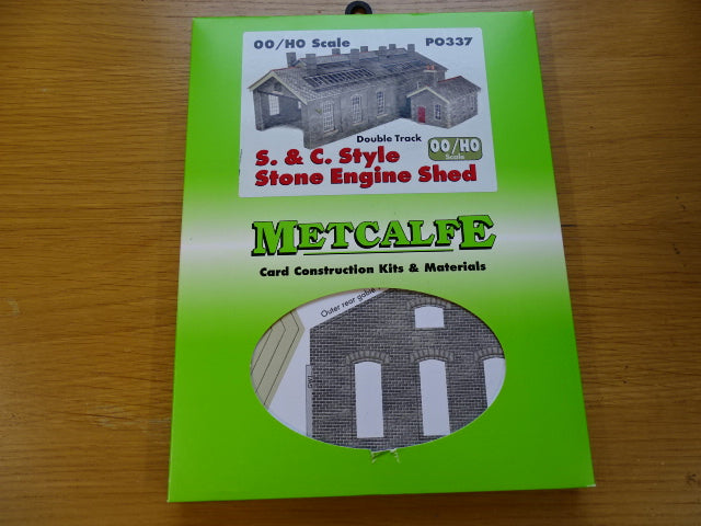 Metcalfe PO337 S&C style stone engine shed