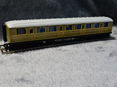 Hornby R4332 LNER composite coach Railroad 22357 - USED