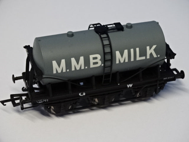 Hornby R6567 M.M.B. Milk tanker - USED