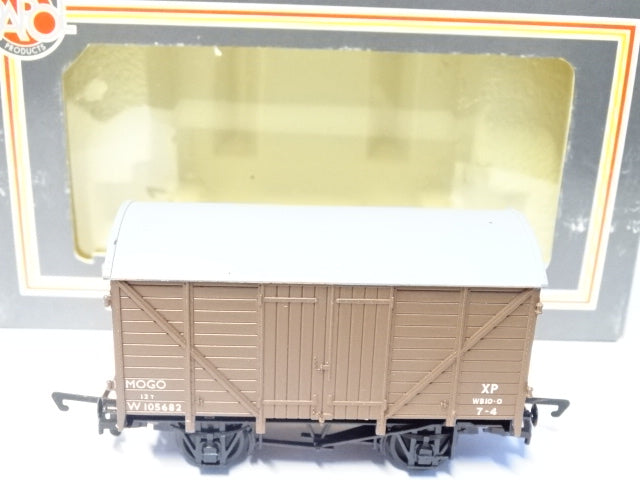 Dapol B145 12T 'Mogo' box van - USED