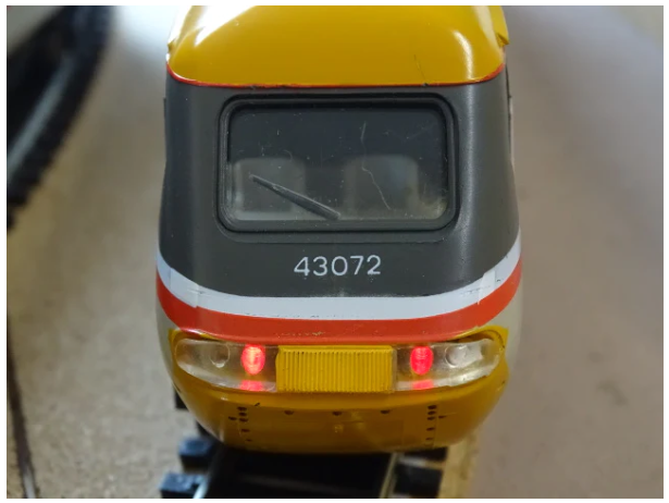 Upgrade your Hornby InterCity HST 125 to DCC and LED lights