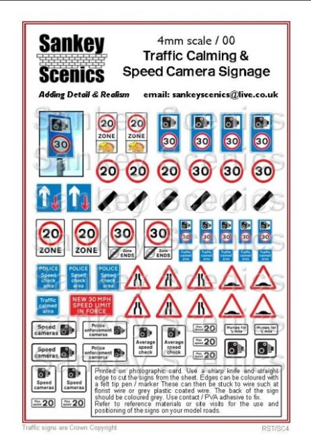 Sankey Scenics - Traffic calming and speed camera signage - 00 gauge