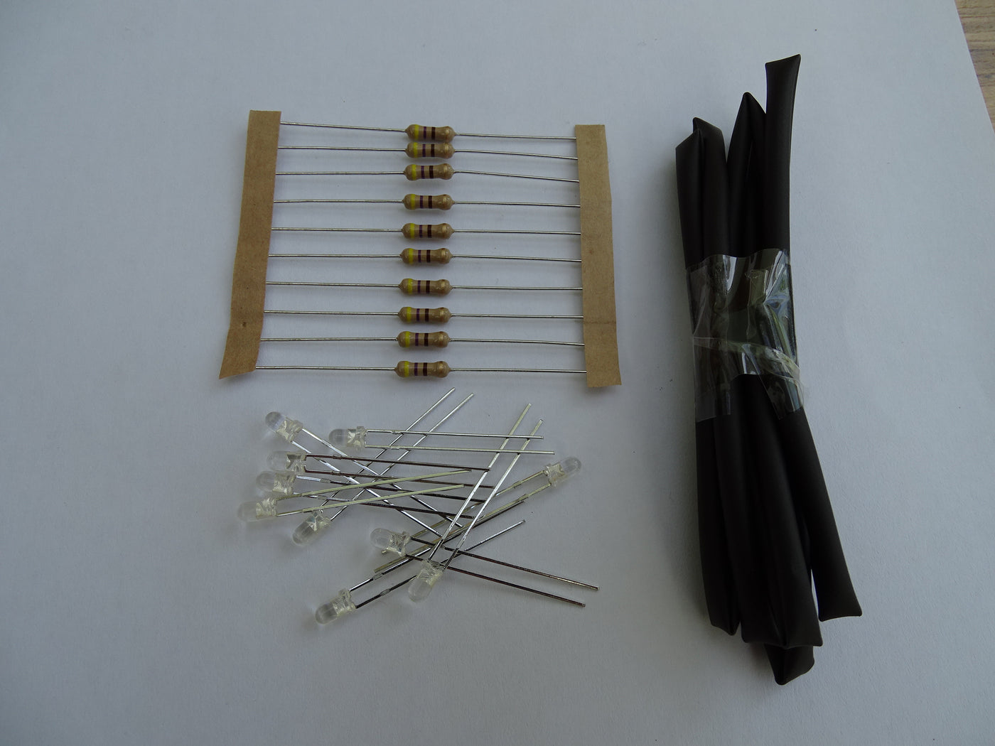 White 3mm LED kit with resistors 12VDC (10 off)