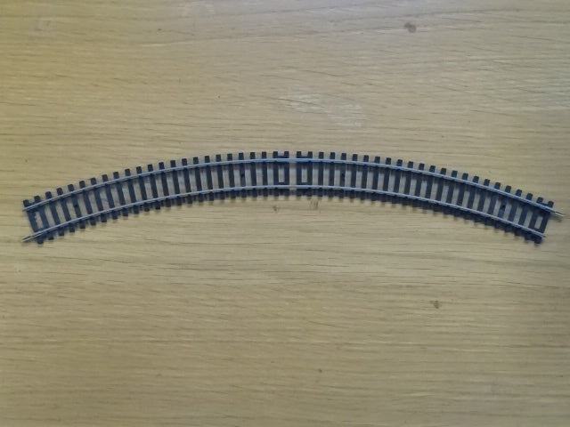 Rail en acier double courbe Hornby R607 2ème rayon - USAGÉ