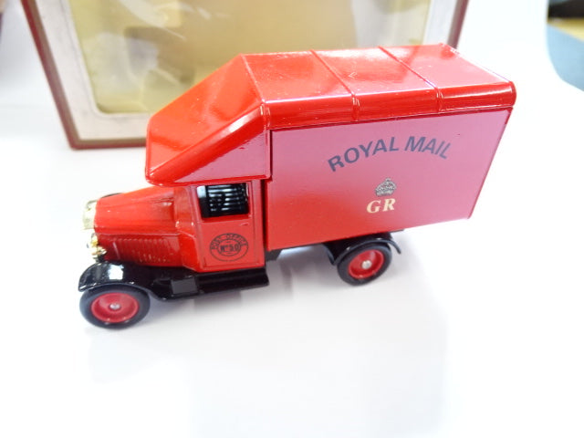 1935 Morris Royal Mail parcels van - USED