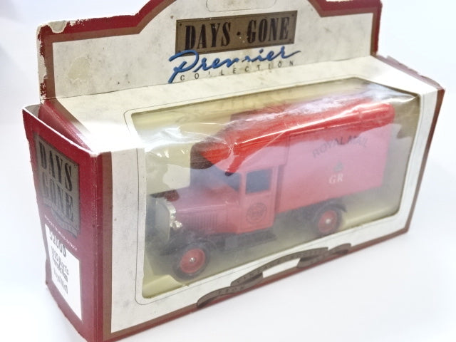 1935 Morris Royal Mail parcels van - USED