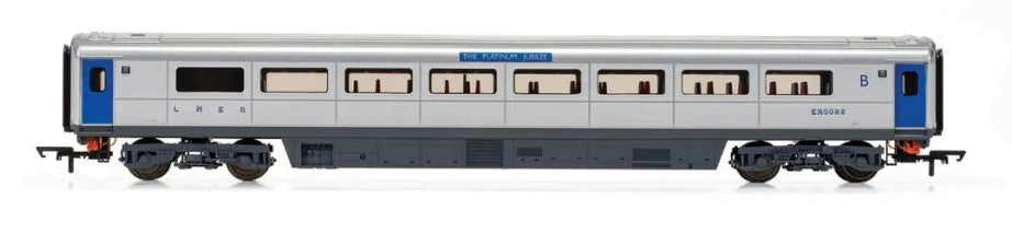 Hornby R40355 Platinum Jubilee of HM Queen Elizabeth II, Mk3 Sliding Door, Trailer First Disabled, ER0062 – Ära 11